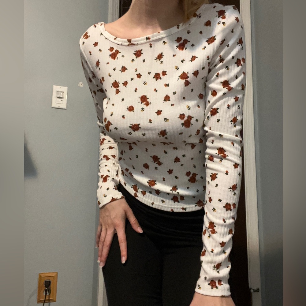 4 Fall Shirts/Sweaters!